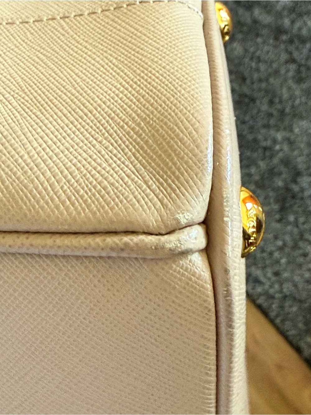 Prada Cammeo Saffiano Lux leather Bag medium authentic slightly used with strap - Picture 13 of 16